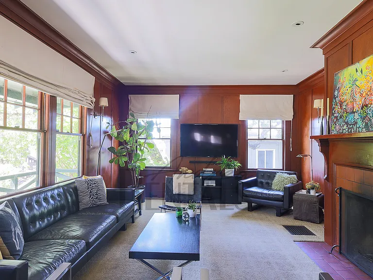 29 Park Way — Photo 3