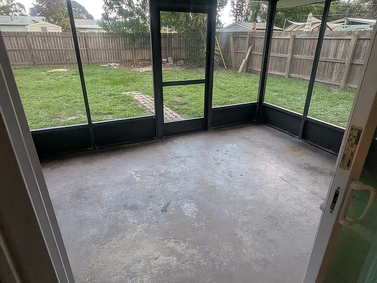 2100 Nottingham Rd — Photo 16