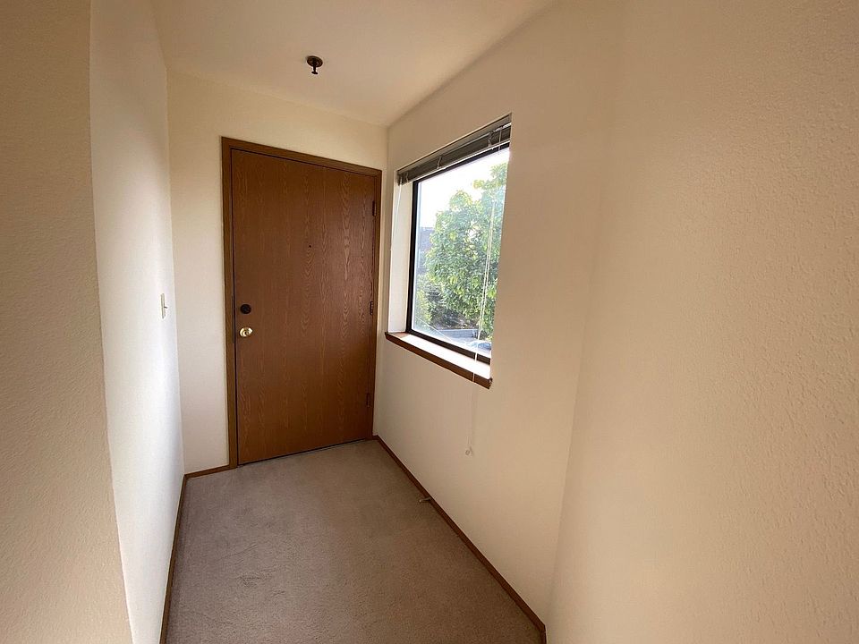 1st image of 6813 Weedin Pl NE APT 303