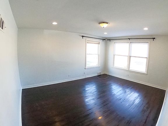 2nd image of 8918 Lavergne Ave #1N