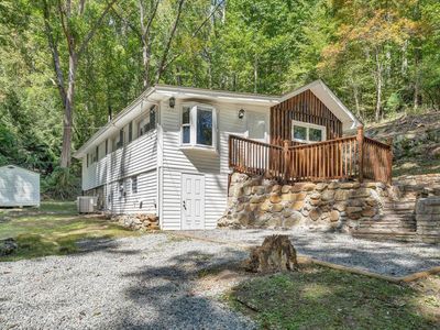 1203 Bottom Creek Ln, Bent Mountain, VA, 24059