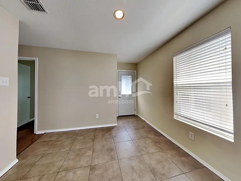 4005 Shawnee Trl — Photo 6