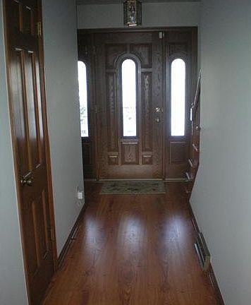 2nd image of 1675 Sandalwood Pl E