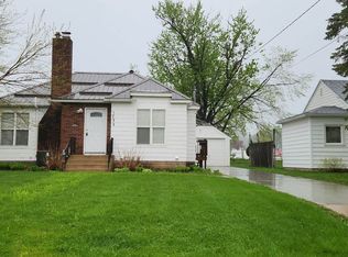 1722 1st St SW, Rochester, MN 55902