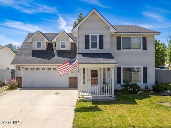 1335 N Moonstone St, Post Falls, ID 83854