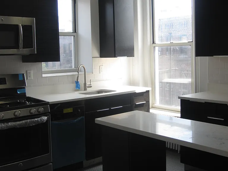 609 Carroll St #3 — Photo 3
