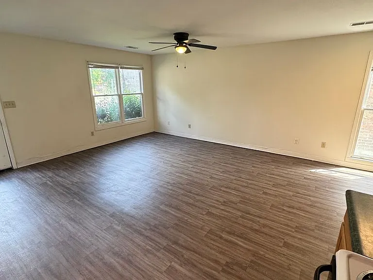 1135 S 2nd St #102 — Photo 12
