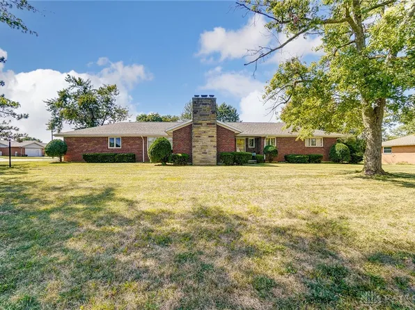2107 Wapakoneta Ave, Sidney, OH 45365