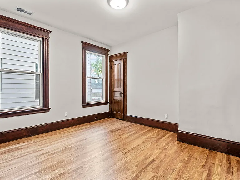 548 Ferry St #1 — Photo 17