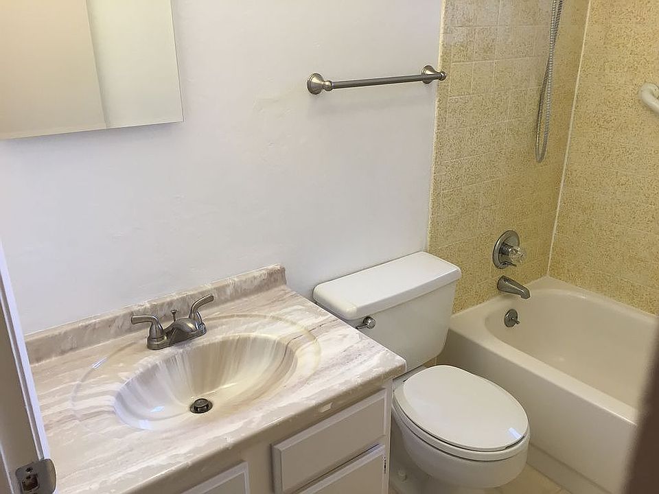 1st image of 5740 NE 22nd Ave