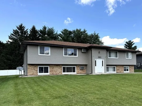 5160 Seaton Hall Dr APT 1, Machesney Park, IL 61115