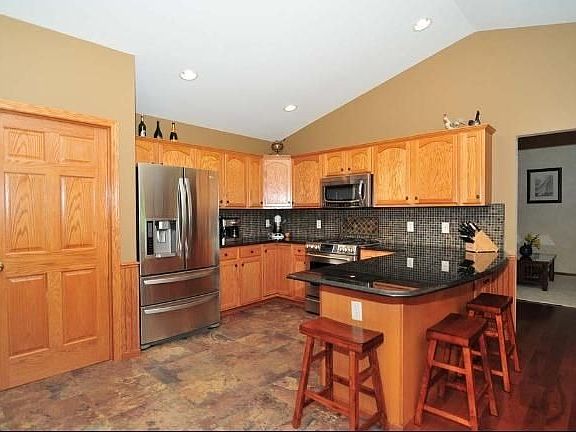 4th image of 1310 Trillium Ct