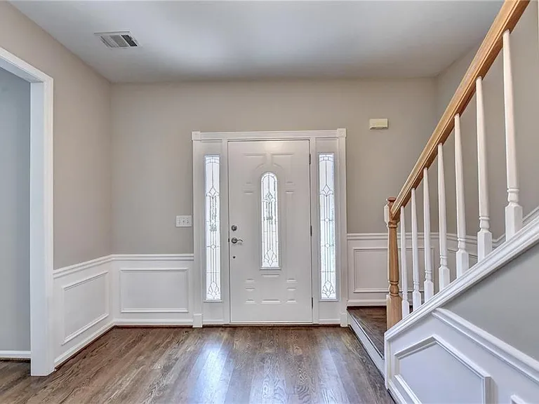 7470 Brookwood Way — Photo 6