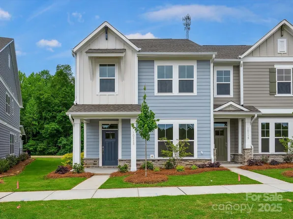 10113 Mamillion Dr, Huntersville, NC 28078
