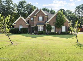 2210 Westwind Dr, Nesbit, MS 38651