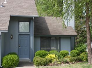 403 S 20th St, Rogers, AR 72758