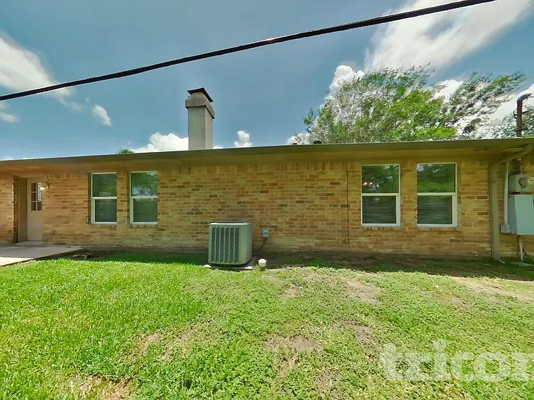 13307 Venice Cir — Photo 16