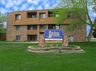 2052 15th St N APT 9, Saint Cloud, MN 56303