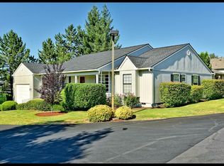 997 Constitution Dr, Medford, OR