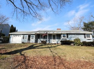 10 William Rd, Marblehead, MA 01945