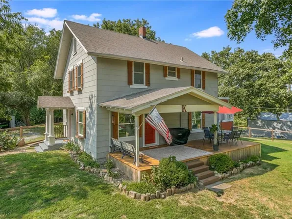 3610 N Prospect St, Kansas City, MO 64117