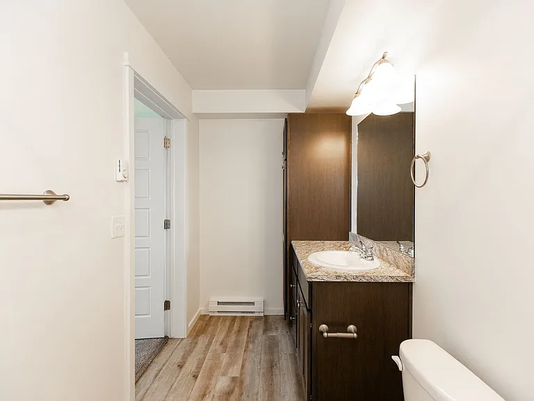 Cottonwood Corner Apartments — Photo 82