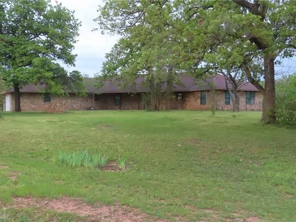 1 Horseshoe Ln, McLoud, OK 74851