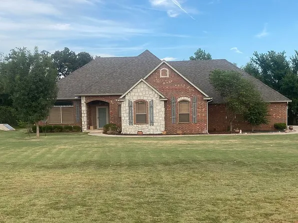 11217 227th St, Blanchard, OK 73010