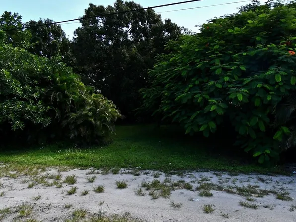 2824 Oleander Avenue, Fort Pierce, FL 34982