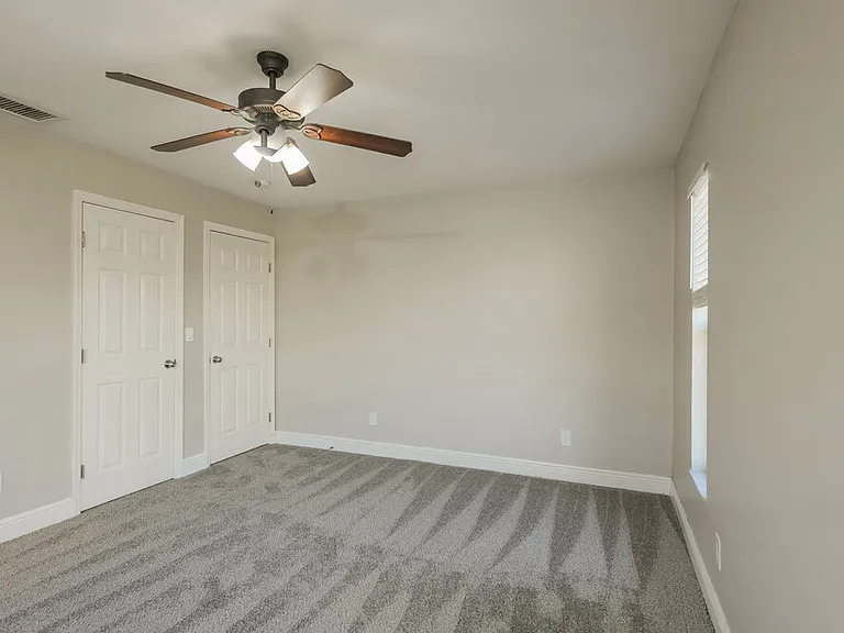 845 SW 37th Ln — Photo 8