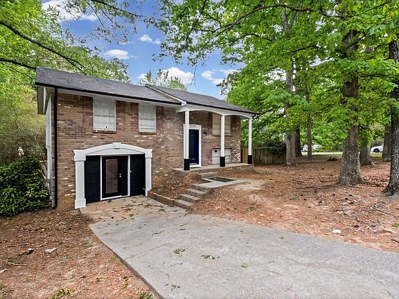 2nd image of 3100 Fern Valley Dr SW #A