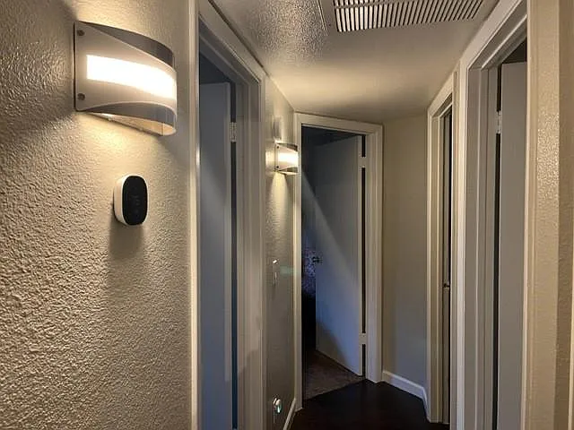 E Kirkland Ln, Tempe — Photo 2