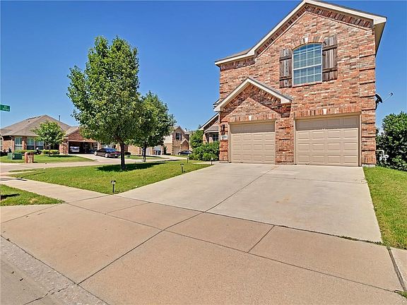3rd image of 11756 Wild Pear Ln