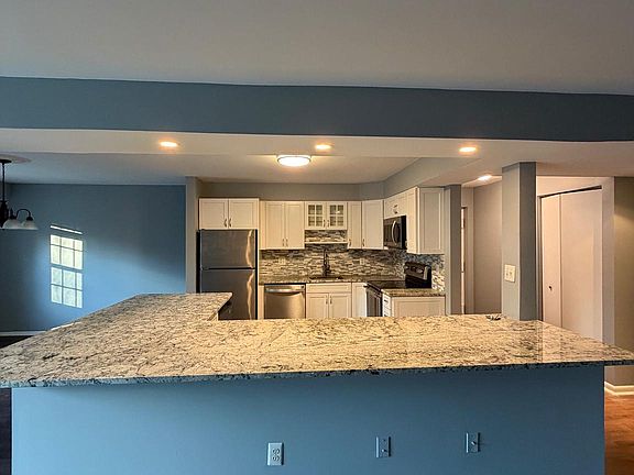 2nd image of 117 Castletown Rd Unit 302