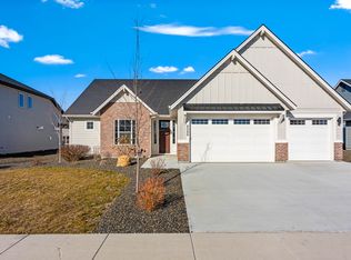 8086 Tandy Cv, Saint Middleton, ID 83644
