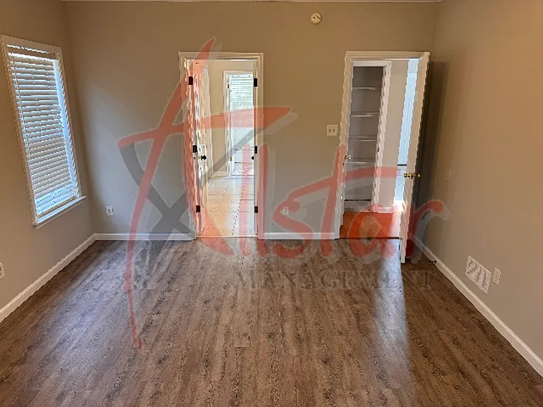 3803 Lake Village Cv — Photo 19