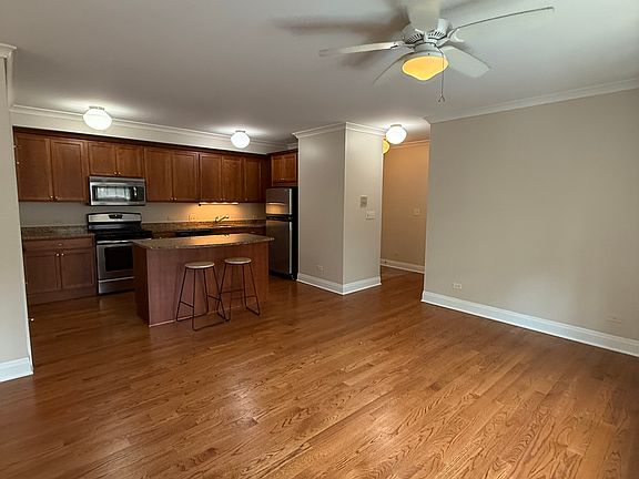 5th image of 2704 W Ainslie St #2N