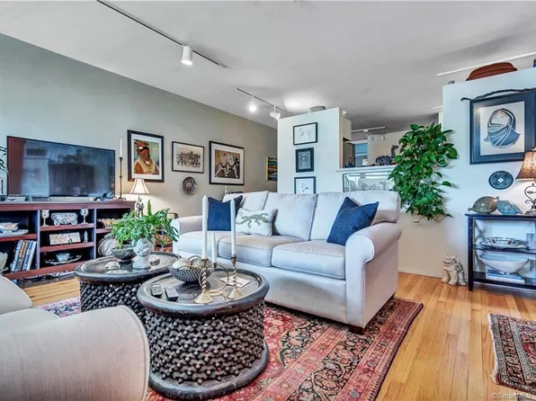 12 Front St #C, New Haven, CT 06513