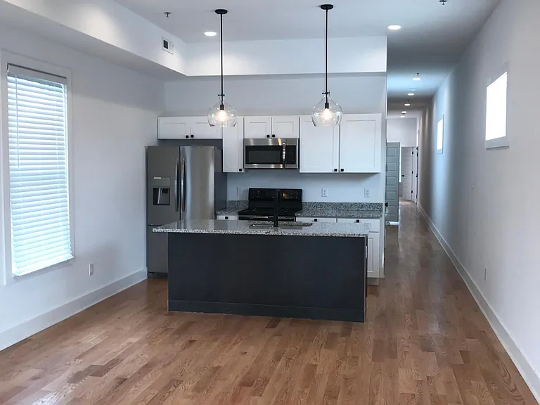 2100 W Cary St #300 — Photo 9