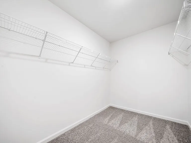 602 Jervis Way — Photo 38