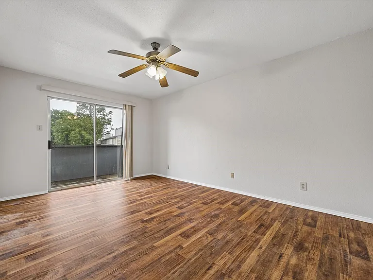 9700 Leawood Blvd #702 — Photo 15