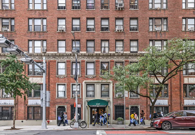 440 W 34th St #2D — Photo 7
