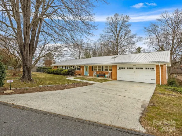 1002 Orleans Ave, Hendersonville, NC 28791
