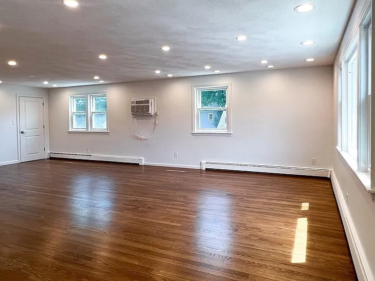 20 Chandler St #1 — Photo 9