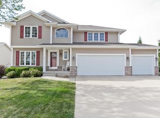 4062 Kinderhook Ln, Marion, IA 52302