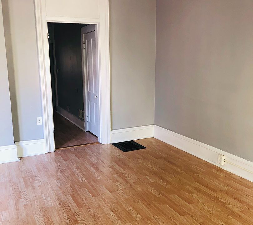 2nd image of 703 North St