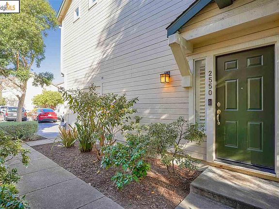 2nd image of 2550 Beach Head Way