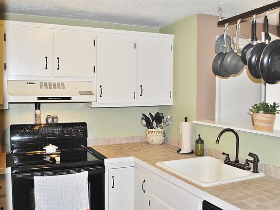 4th image of 12 Cortez Dr #45
