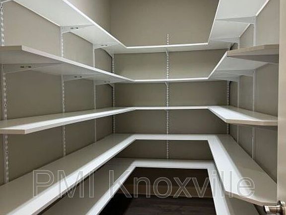 4th image of 12149 Woodhollow Ln