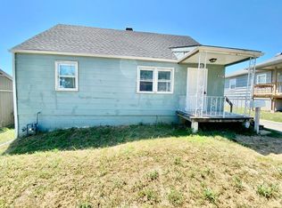 8618 Highland Ave, Kansas City, MO 64131